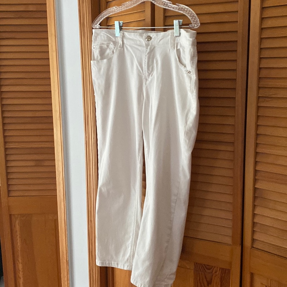 White jeans for summer!